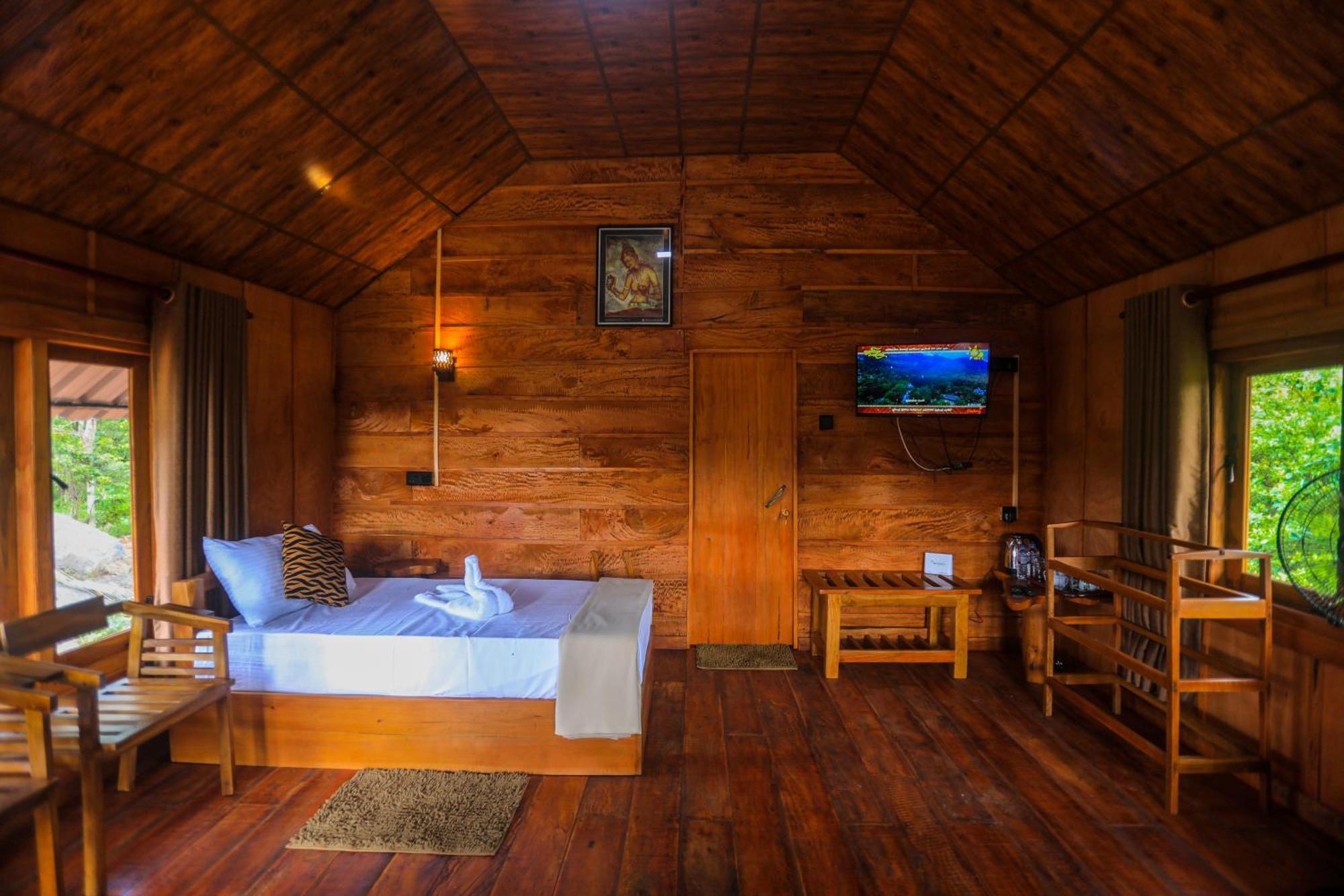 Lion Wood Treehouse Villa Talkote Exterior photo